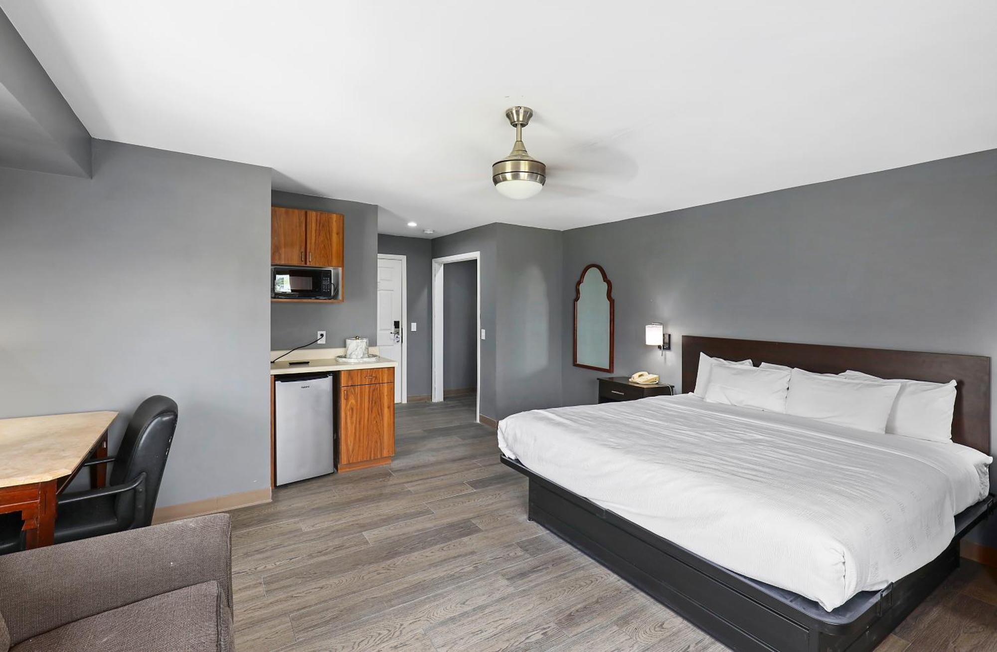 Four Seasons Country Inn Glasgow Zewnętrze zdjęcie