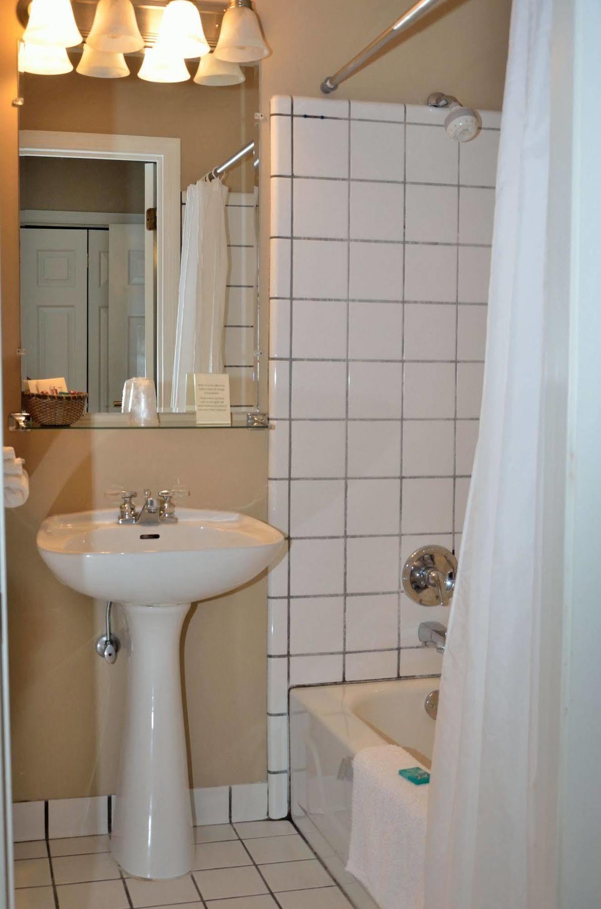 Four Seasons Country Inn Glasgow Zewnętrze zdjęcie